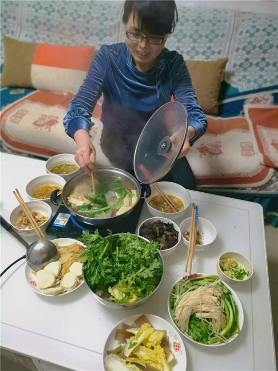 程小群厨艺展示.jpg