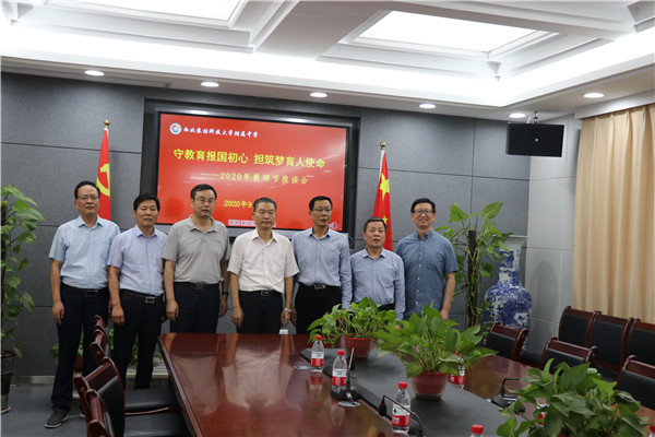 8986306750b0481bae90a725dd4ae70e.jpg IMG_1512.jpg