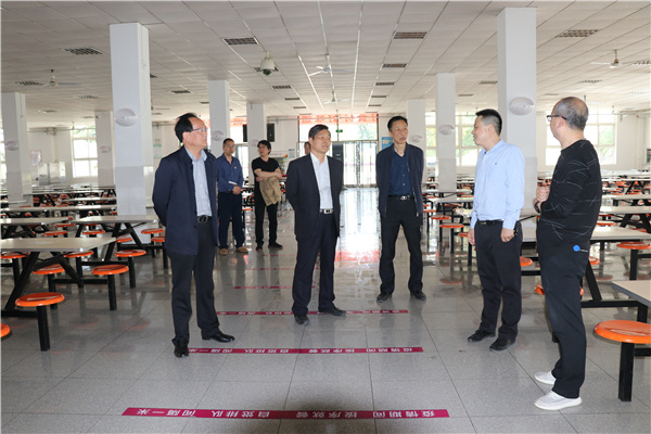 40a21a7b68104043bda5ba7041d66ca8.jpg IMG_6364.jpg